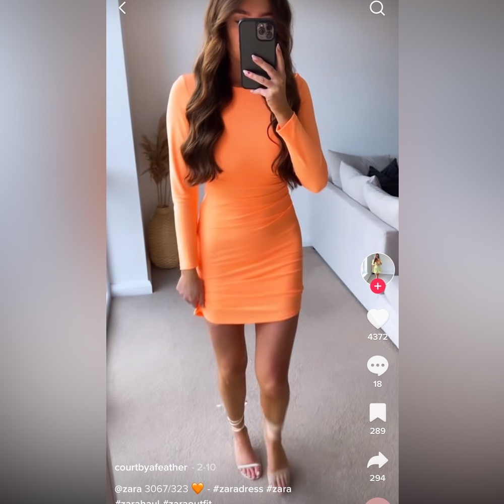 🤍 ZARA Stretch Bodycon Neon Orange Dress